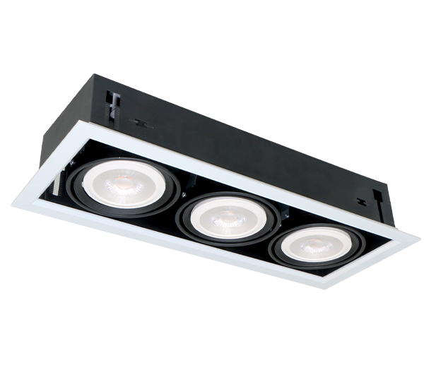 PROIECTOR CU LED QUAD312 12W 3XE27 2700K ALB